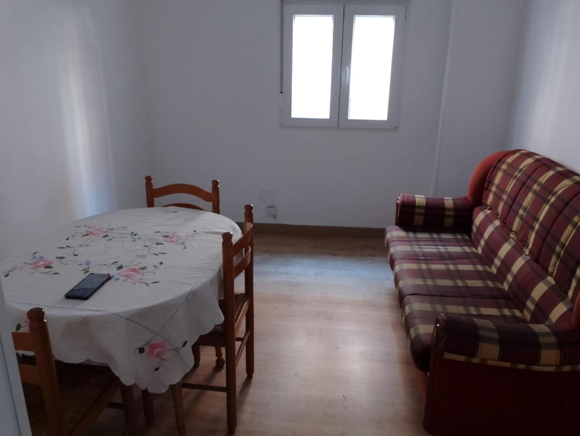 Habitacion En Piso Compartido Мадрид Экстерьер фото